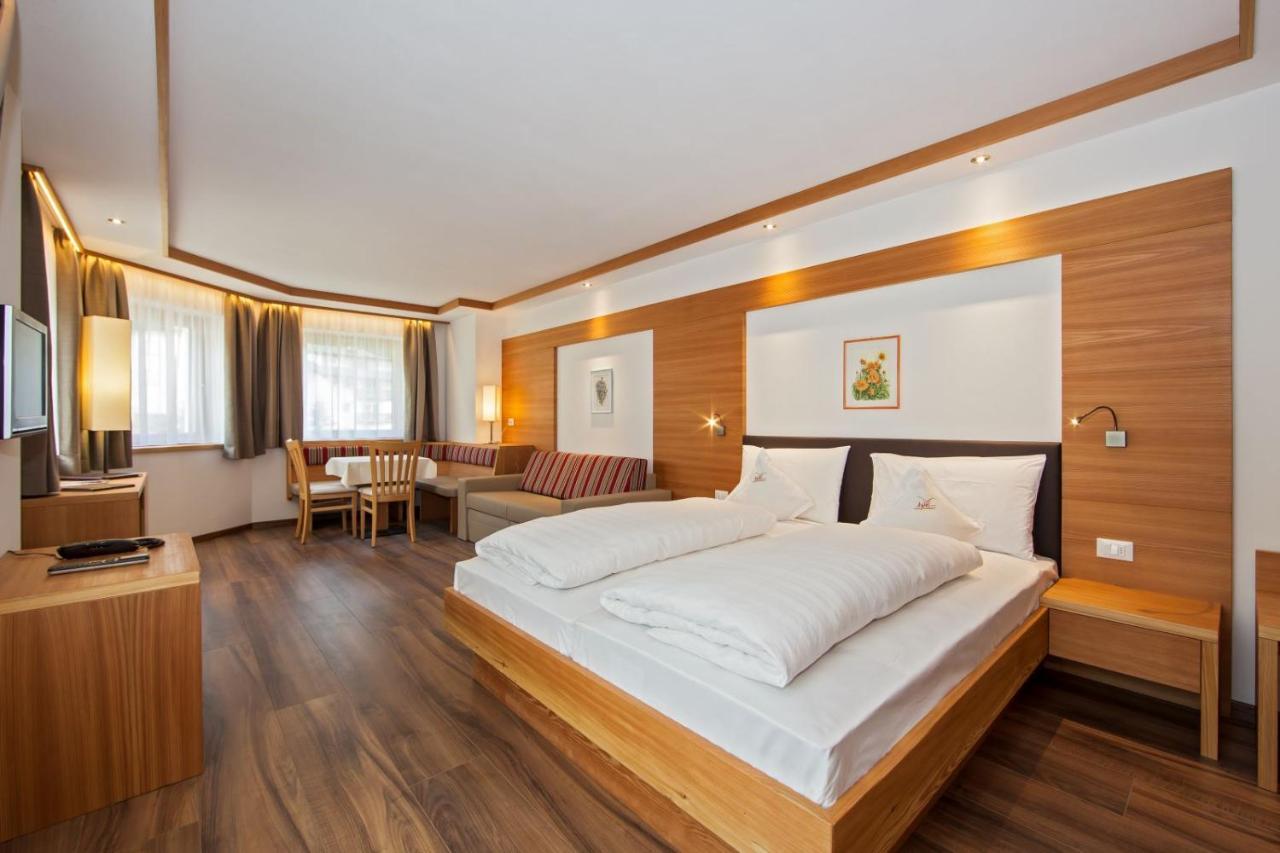 Hotel Garni Aghel Selva di Val Gardena Exteriér fotografie